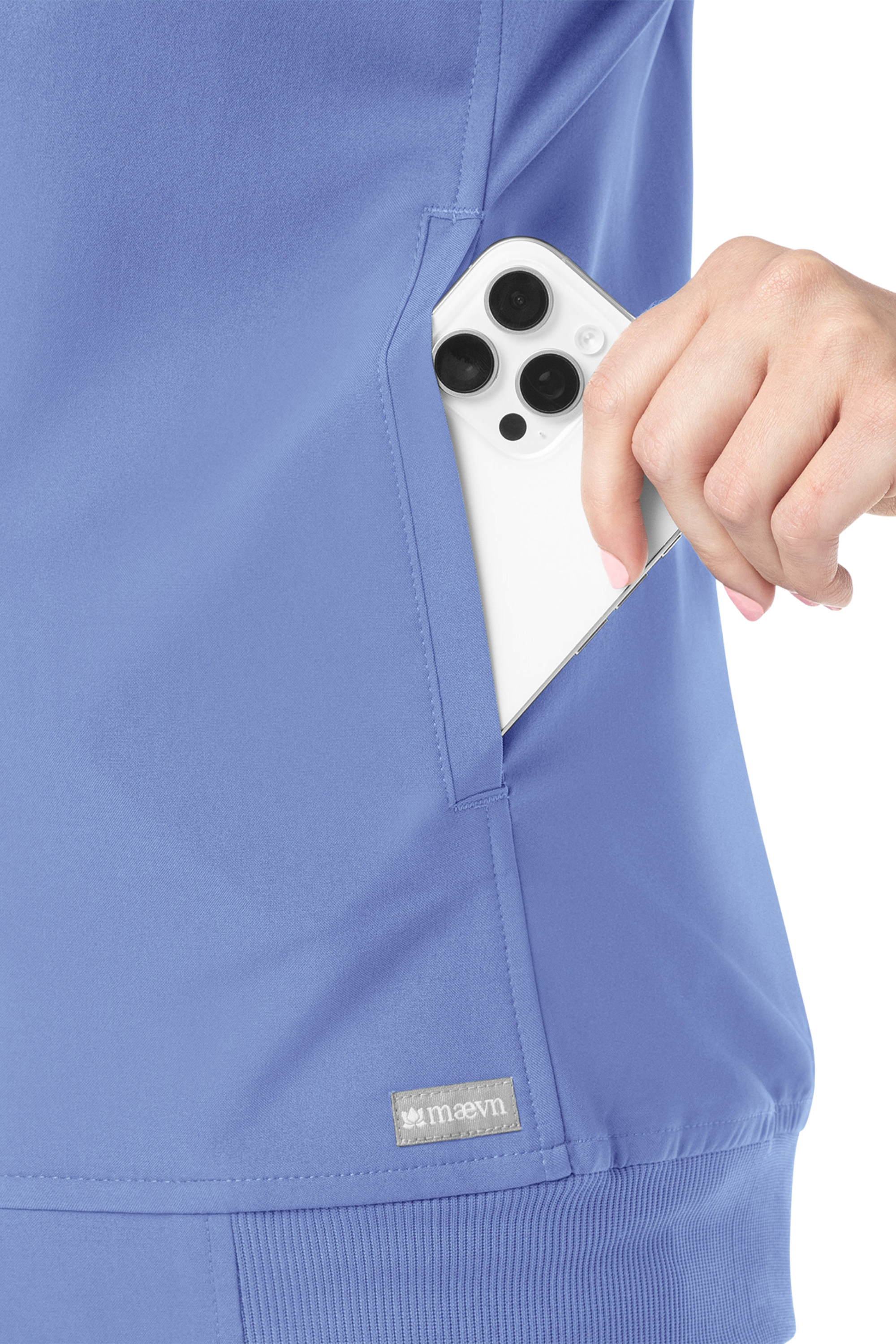 CHAQUETA CLINICA MUJER MOMENTUM 5061 CELESTE