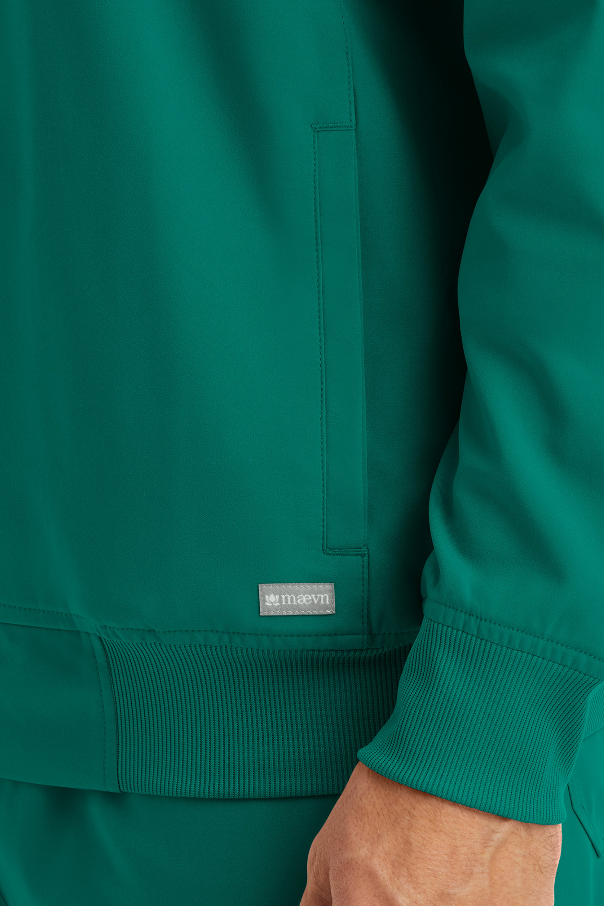 CHAQUETA CLINICA HOMBRE MOMENTUM 5861 VERDE PABELLON