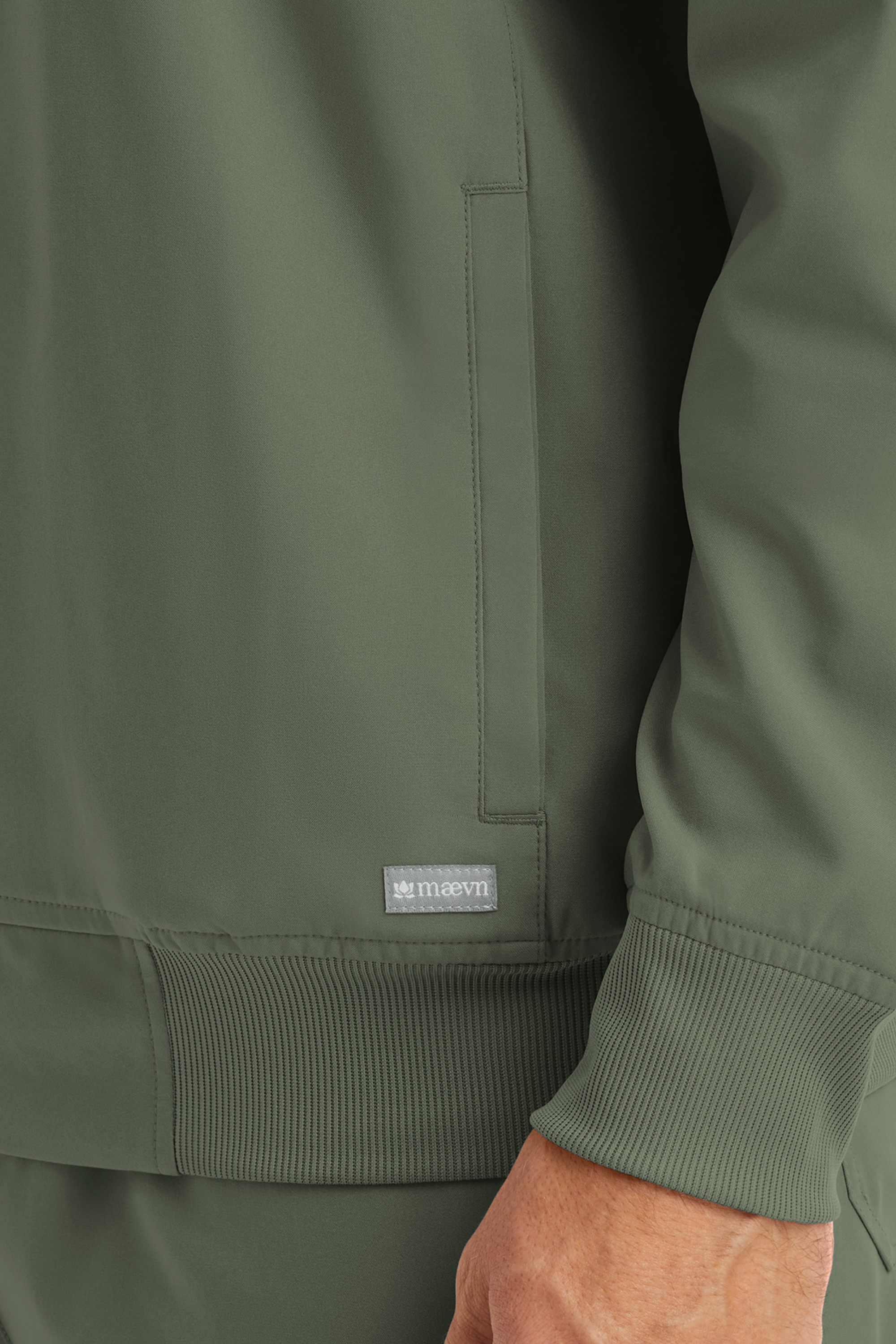 CHAQUETA CLINICA HOMBRE MOMENTUM 5861 VERDE OLIVO