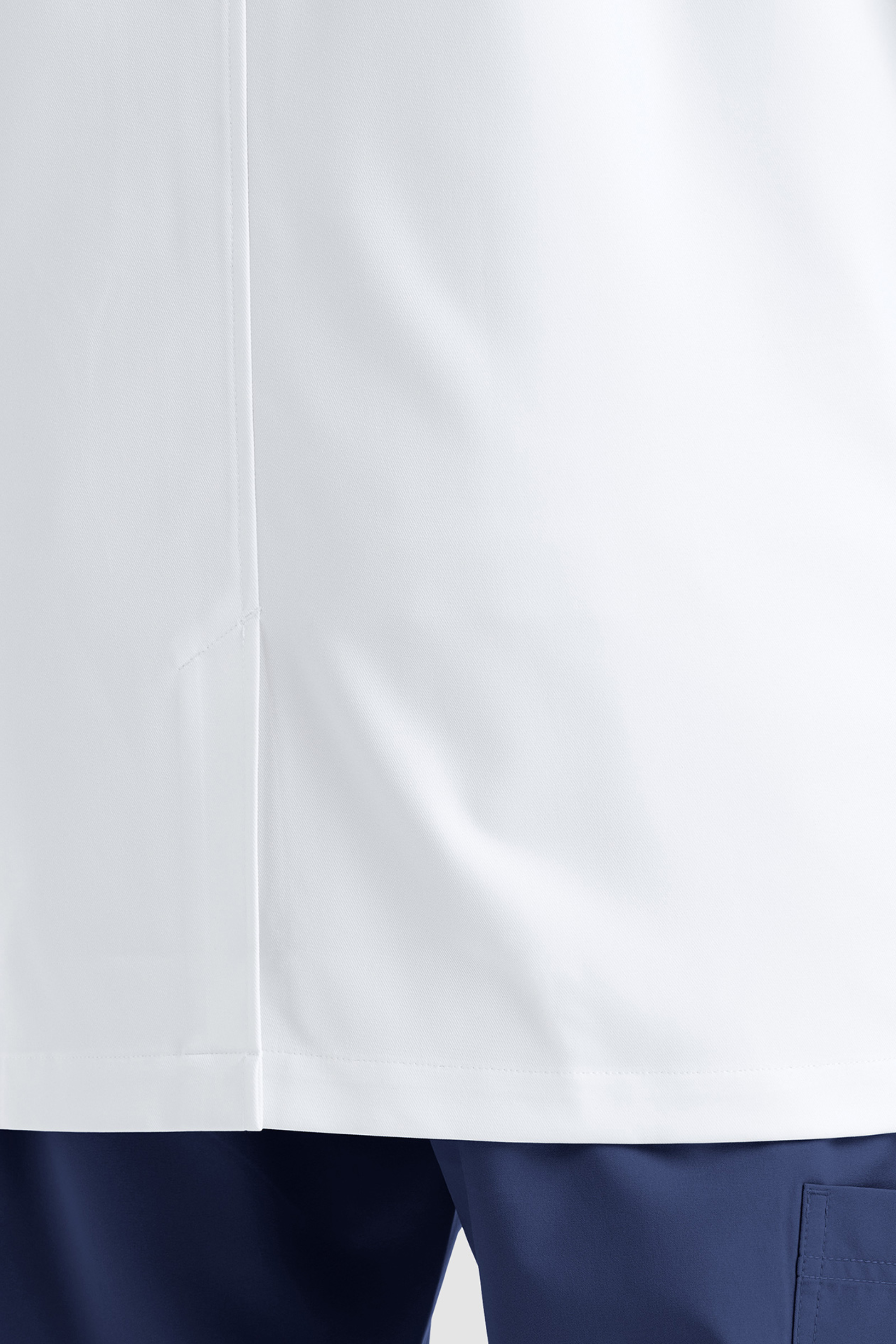 DELANTAL CLINICO MEDIO HOMBRE MOMENTUM 5872 BLANCO